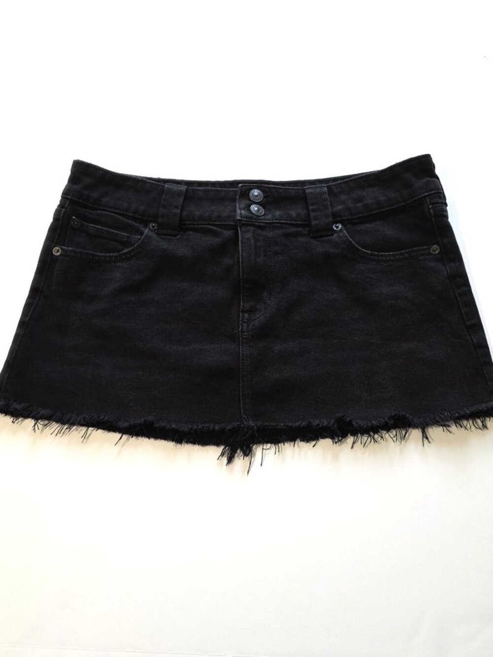 American Eagle Black Denim Raw Hem Micro Mini Skirt Size 8 - Picture 10 of 10